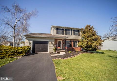 210 Squire Way, Hanover, PA 17331