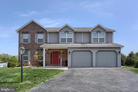 149 Martel Cir, Dillsburg, PA 17019
