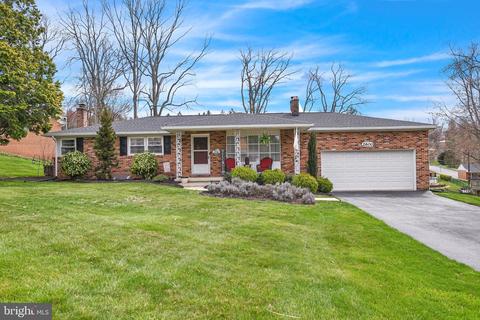 2600 Cambridge Rd, York, PA 17402