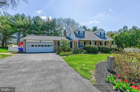 10 Independence Dr, New Freedom, PA 17349