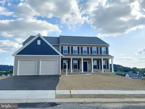 466 Springhouse Ln, York, PA 17406