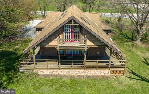 78 Old Church Ln, York, PA 17406