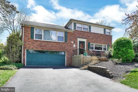 2572 Stanford Dr, York, PA 17402 | 25 Photos - Movoto
