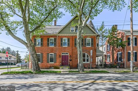 237 Frederick St, Hanover, PA 17331