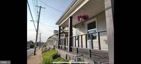 249 W Main St, Dallastown, PA 17313