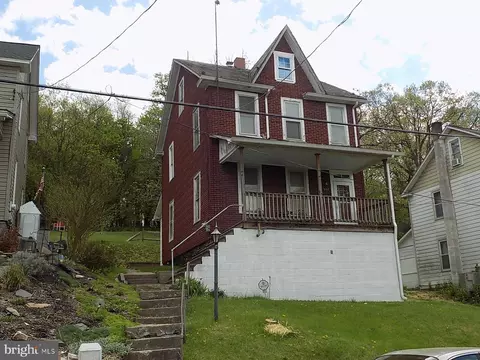 802 Chestnut St, Delta, PA 17314