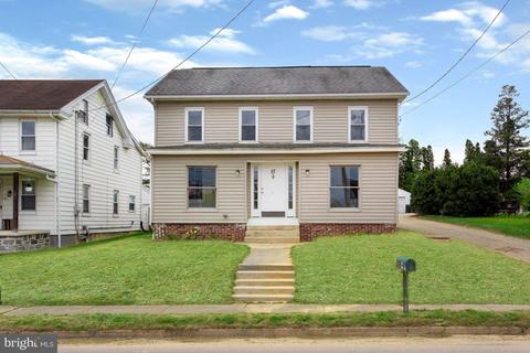 57 Main St, Yorkana, PA 17406