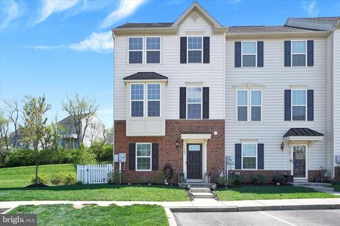 383 Laurel Oak Ln, Seven Valleys, PA 17360