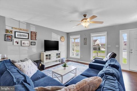 375 Stabley Ln, Windsor, PA 17366 photo 4