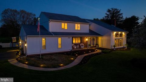 4536 Valley Acres Rd, Hellam, PA 17406