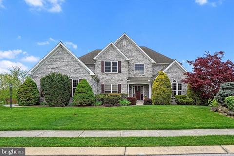 1609 Guildford Ln, York, PA 17404