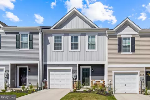 435 Locust Run Dr, York, PA 17404