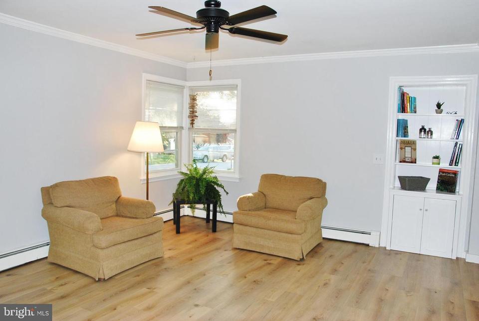  159 Bond St, New Freedom, PA 17349 photo 3