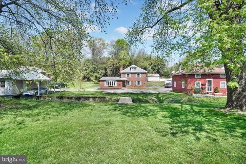 184 W Main St, Windsor, PA 17366
