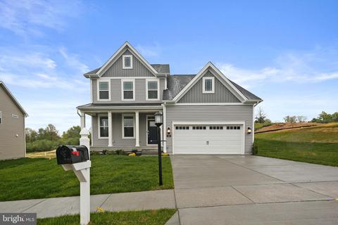 420 Hickory Ridge Cir, York, PA 17404