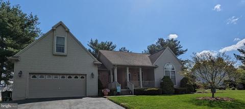 130 Saint Andrews Way, Etters, PA 17319