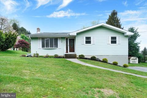 150 S Camp St, Windsor, PA 17366