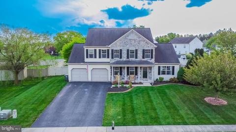 3202 Ashley Ln, Dover, PA 17315