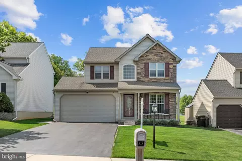 515 Strayer Dr, Windsor, PA 17366