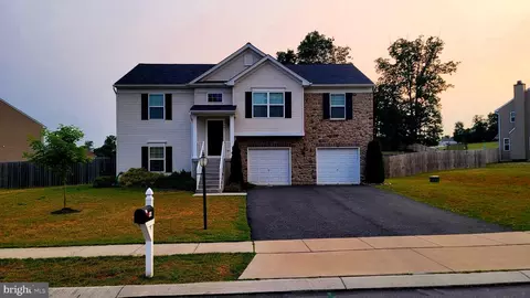 461 Misty Hill Dr, Delta, PA 17314