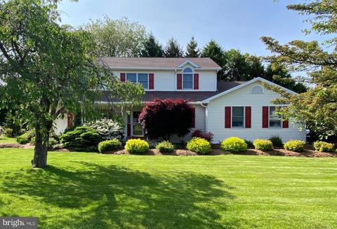 147 Fairway Dr, Dillsburg, PA 17019