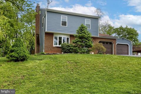 30 Shamrock Ln, Etters, PA 17319