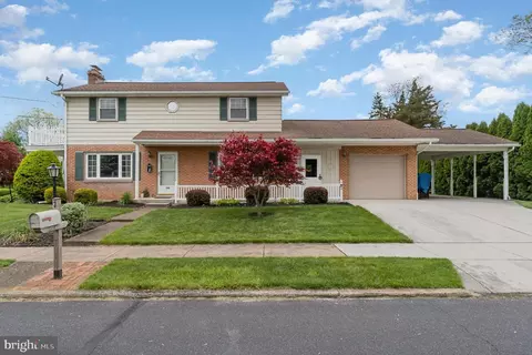 1 Oak Ave, Dillsburg, PA 17019