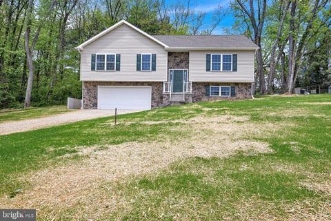 2523 Pine Tree Rd, Spring Grove, PA 17362
