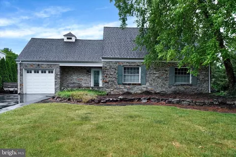339 Lambeth Walk, York, PA 17403