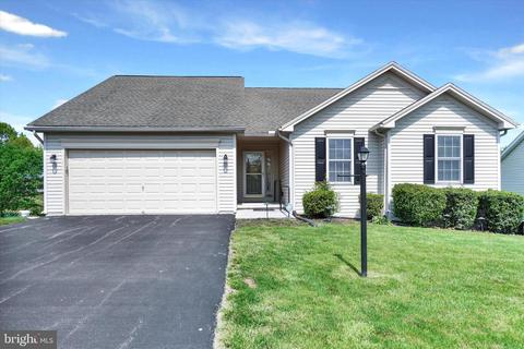 1245 Saddleback Rd, York, PA 17408