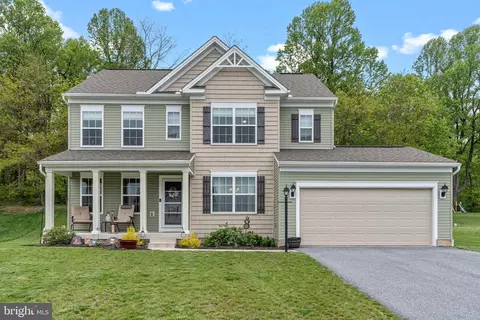 564 Sandpiper Ln, New Cumberland, PA 17070