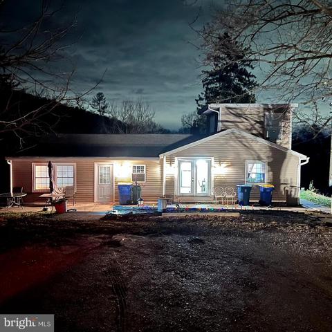 1555 Erney Rd, Dover, PA 17315