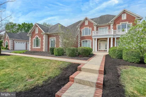 105 Turtle Hollow Dr, Lewisberry, PA 17339