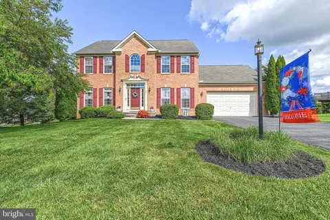 51 Nace Dr, Hanover, PA 17331