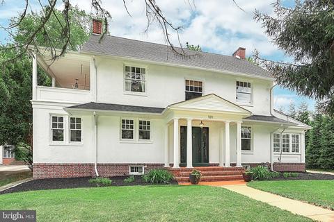 528 Country Club Rd, York, PA 17403
