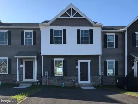 109 Holstein Dr #168, Hanover, PA 17331