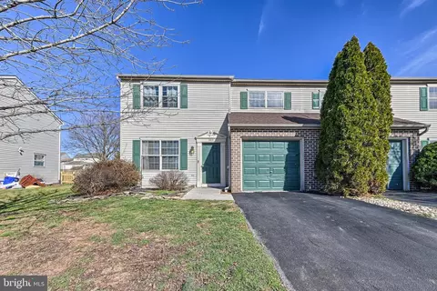 3413 Cardinal Ln #18A, Dover, PA 17315