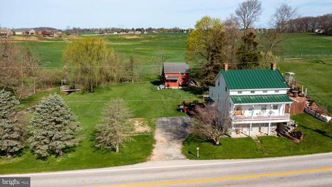 775 Bairs Rd, York, PA 17408
