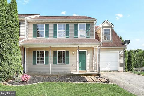 44 Vickilee Dr, Wrightsville, PA 17368