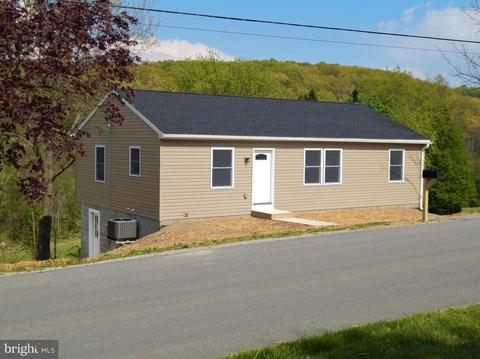 121 High St, Felton, PA 17322