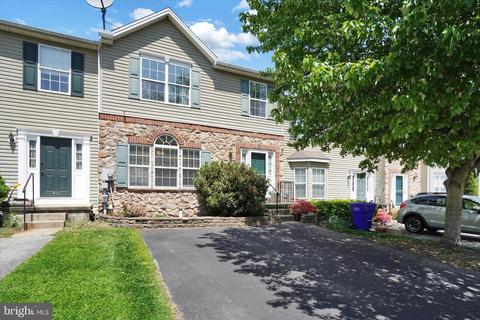 422 Madison Dr, Shrewsbury, PA 17361
