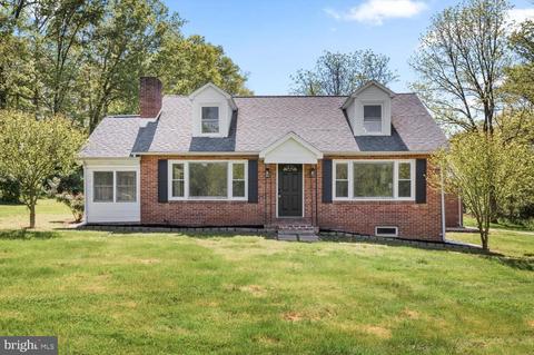 6166 Lake Rd, York, PA 17403