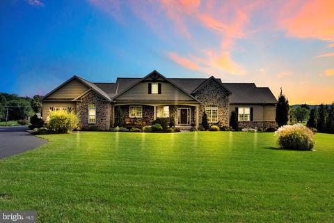 13 Chestnut Hill Rd, Dillsburg, PA 17019