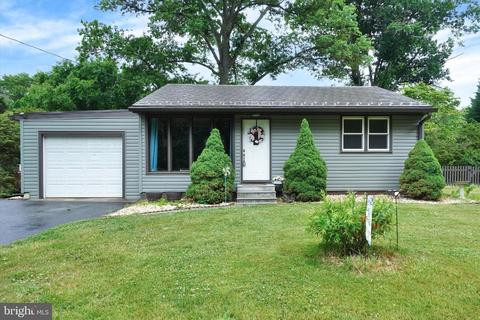 3601 Fox Run Rd, Dover, PA 17315