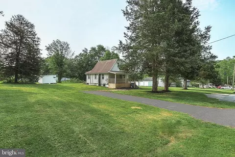 1130 1st Ave, Manchester, PA 17345
