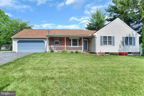 617 Green Valley Rd, York, PA 17403