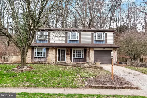 124 Yellow Breeches Dr, Camp Hill, PA 17011