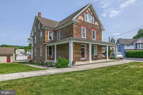 100 Gettysburg St, Dillsburg, PA 17019
