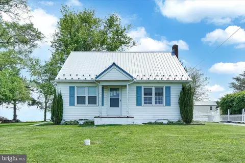 1217 Felton Rd, Red Lion, PA 17356