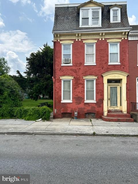 685 E Philadelphia St, York, PA 17403